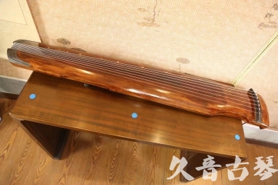 景德镇市●久音古琴  ●今日推荐20230605  [断纹仲尼式]